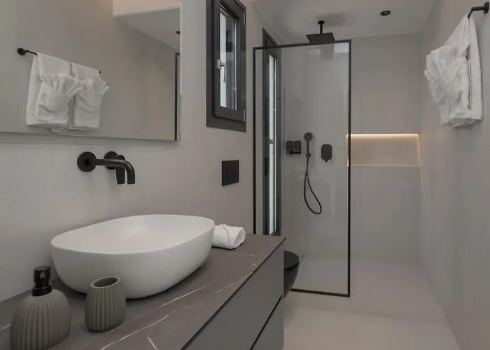 Esperos Premium Hotel *